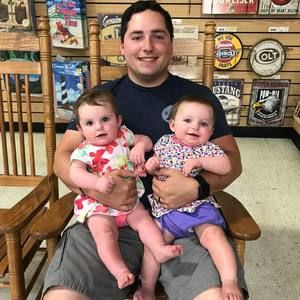 Meet your Posher, Nikolas